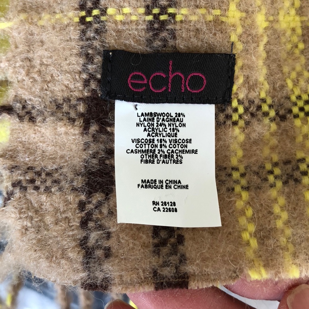 Echo Fringe Scarf - Picture 4 of 5